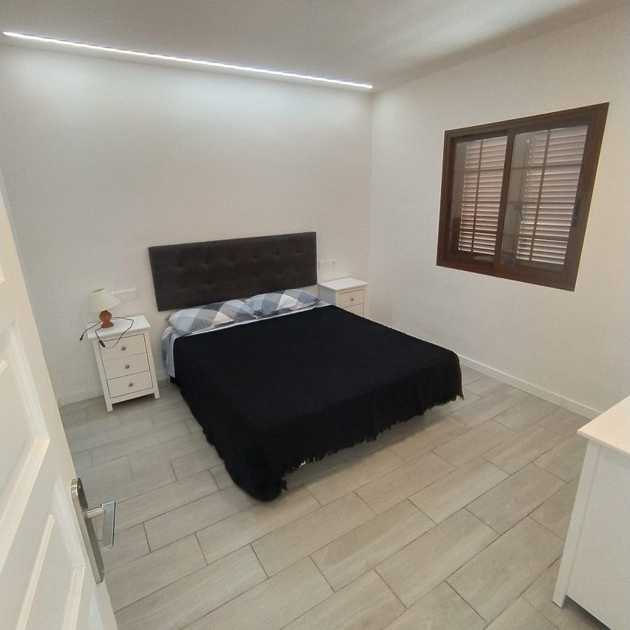 Colina White (10)
